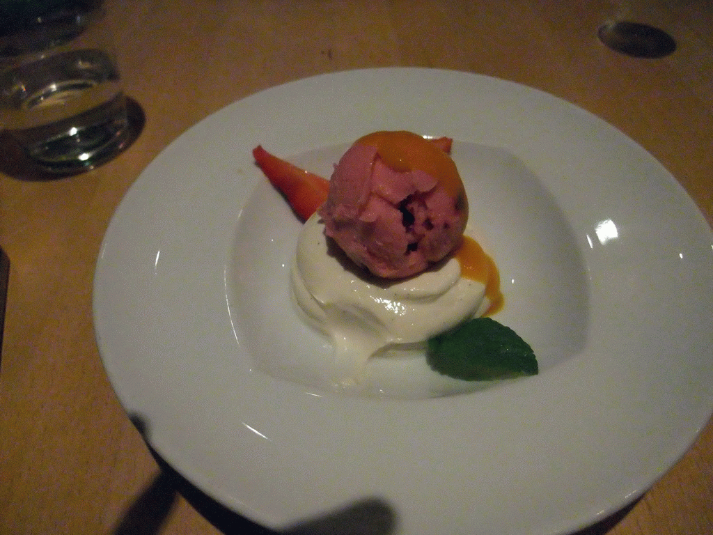 Ice cream and Icelandic skyr at the Hereford Steikhús restaurant