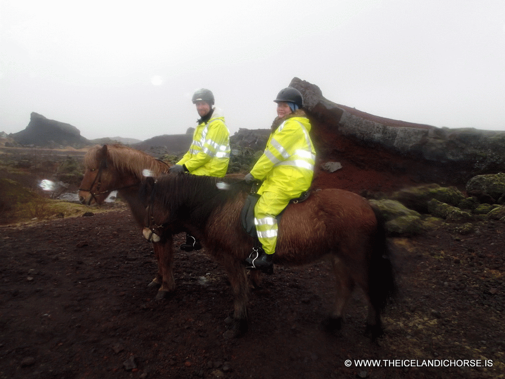 Tim and Miaomiao on icelandic horses at the east side of the city