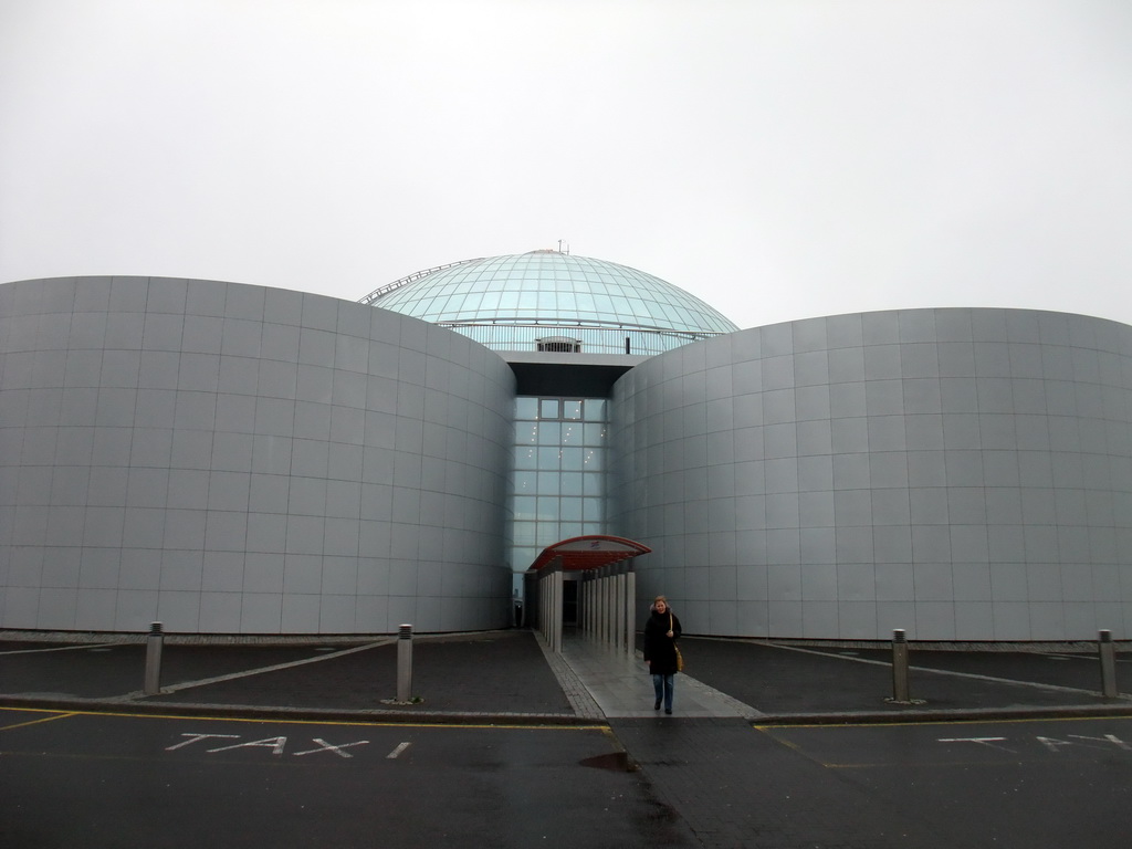 Front of the Perlan building at the Öskjuhlíð hill