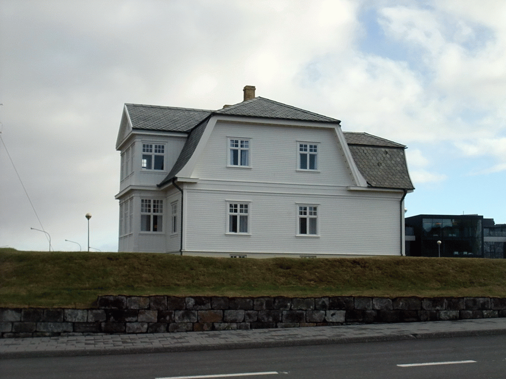 The back side of the Höfði house at the Sæbraut street