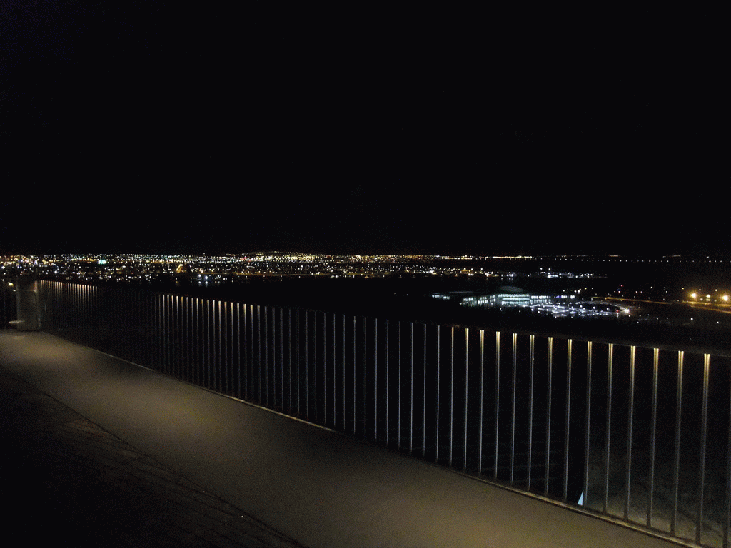 The south side of the city, viewed from the roof of the Perlan building, by night