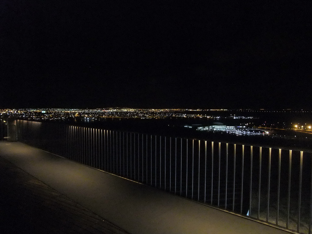 The south side of the city, viewed from the roof of the Perlan building, by night