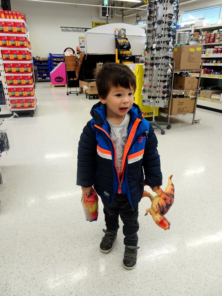 Max at the Bónus supermarket at the Ögurhvarf street at Kópavogur