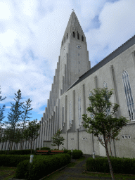 The southwest side of the Hallgrímskirkja church