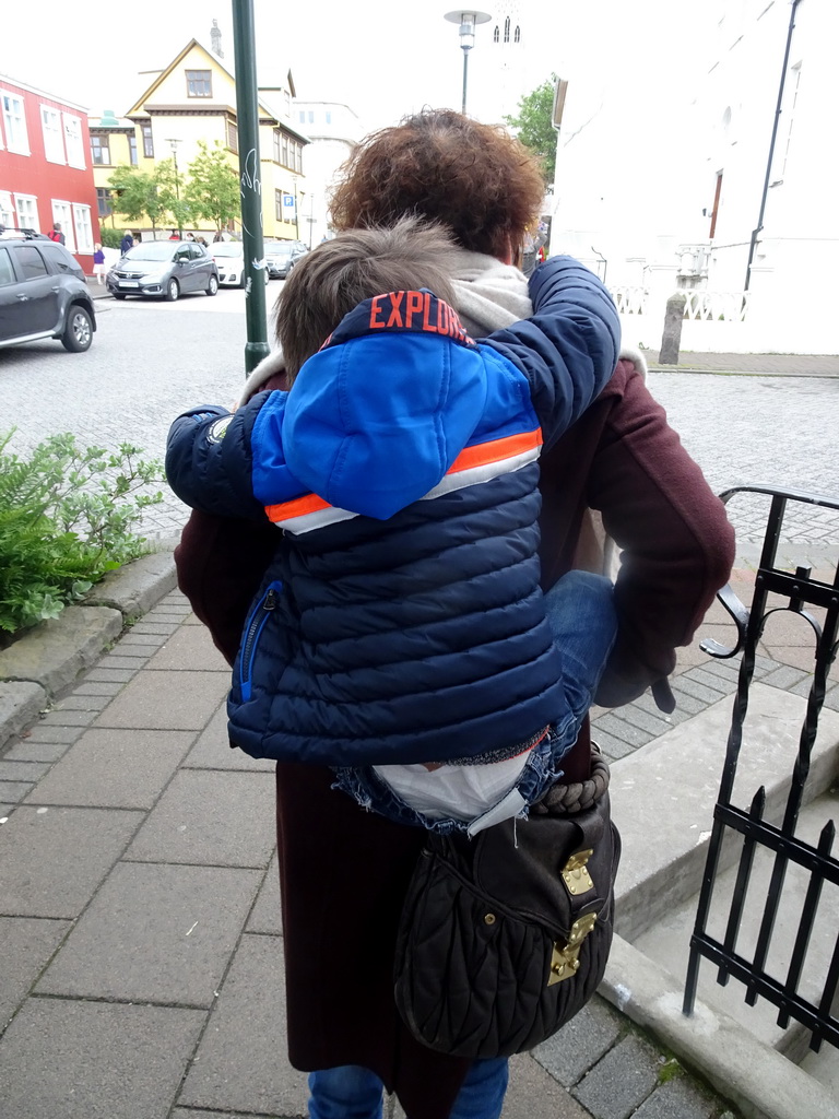 Miaomiao and Max at the Skólavörðustígur street