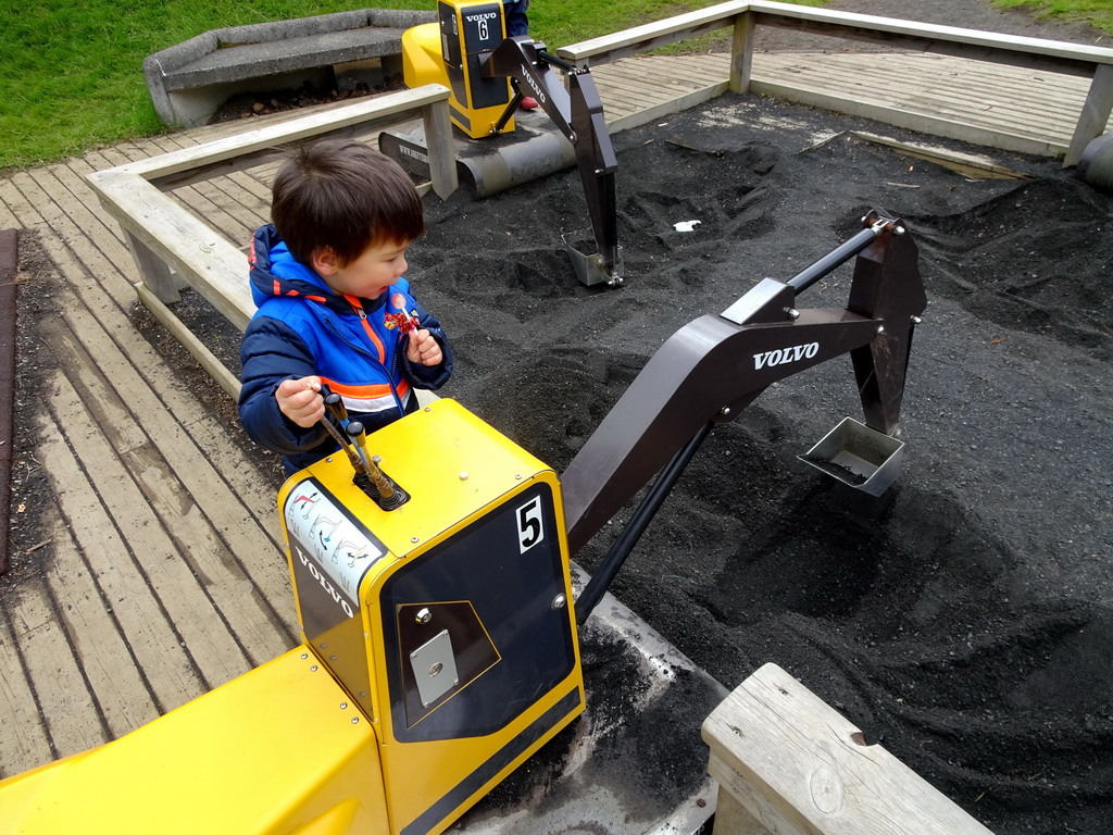 Max at the digging ground at the Fjölskyldugarðurinn park