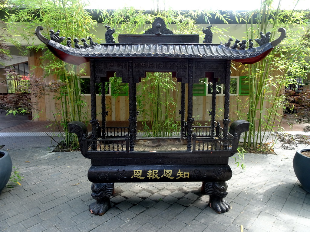 Incense burner in front of Pandasia at the Ouwehands Dierenpark zoo