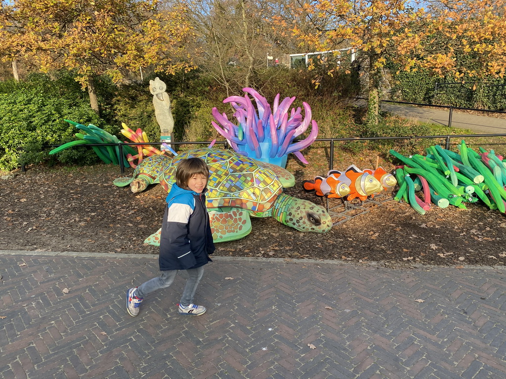 Max with China Light decorations at the Ouwehands Dierenpark zoo