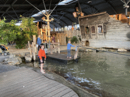 Max with the ferry at the RavotAapia building at the Ouwehands Dierenpark zoo