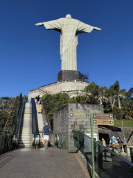 riodejaneiro_929 - 302 kb - 768x1024 -