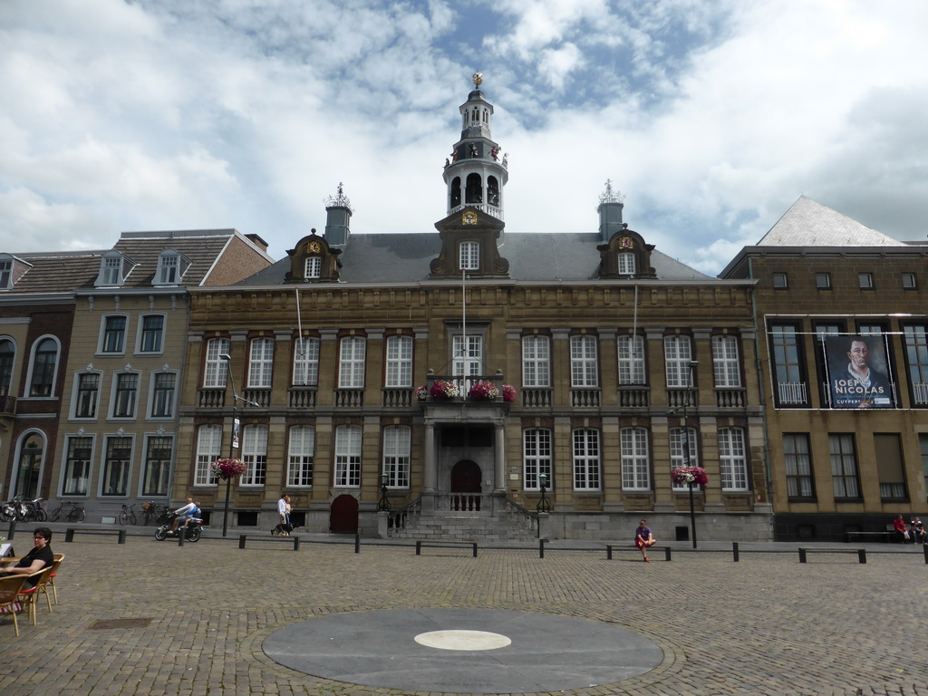 Front of the City Hall at the Markt square