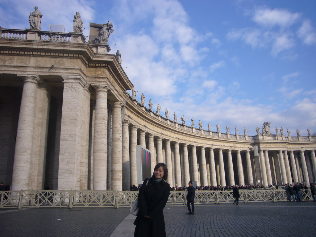 Miaomiao at Saint Peter`s Square