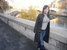 Miaomiao at the Ponte Vittorio Emanuele II bridge, the Tiber river and the Castel Sant`Angelo