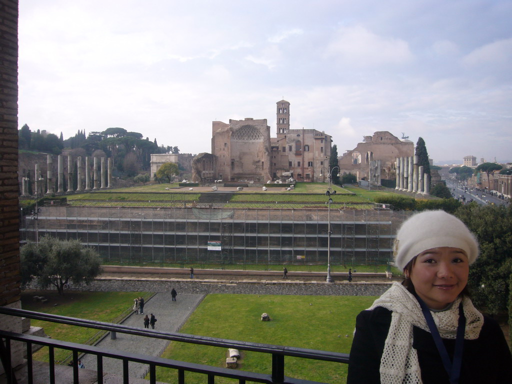 Miaomiao and a view from level 1 of the Colosseum on the Temple of Venus and Roma, the Via Sacra and the Arch of Titus at the Forum Romanum