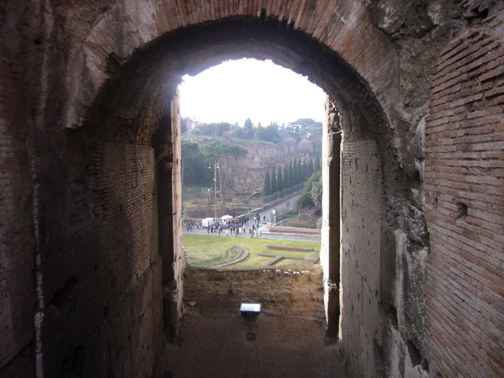 Passage on level 1 of the Colosseum, with view on the Via Sacra and the Palatine Hill