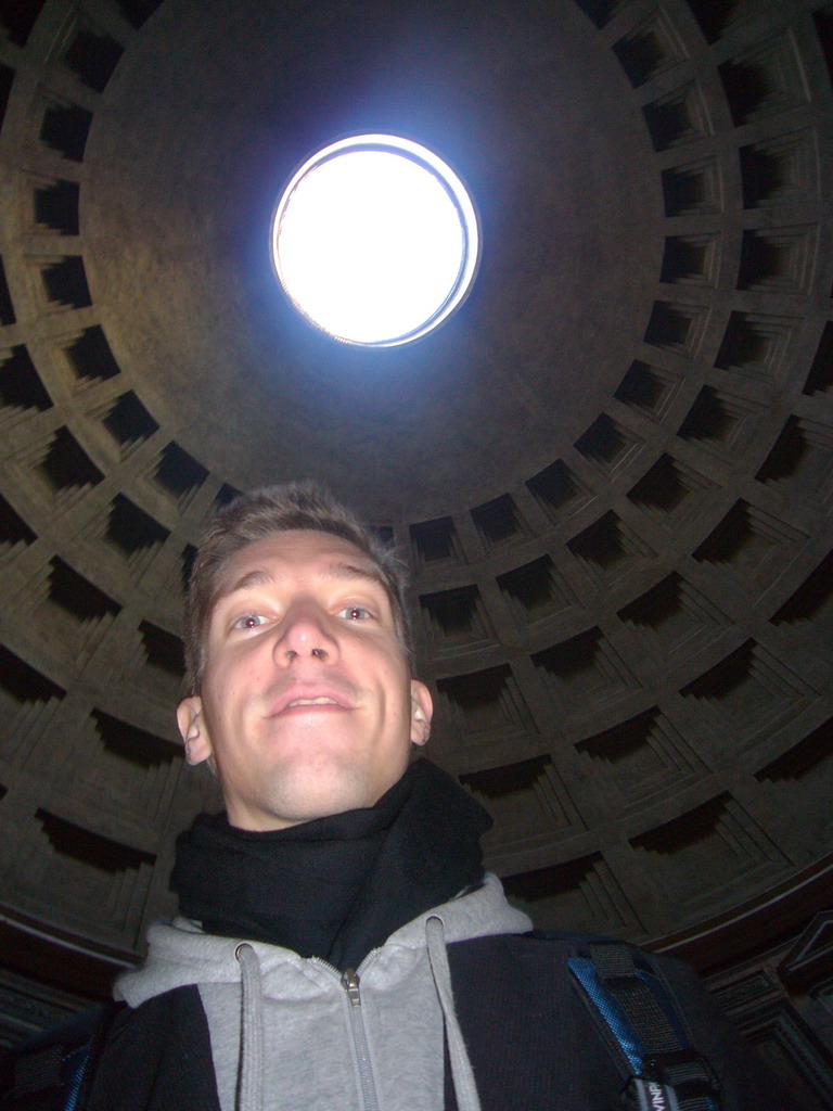 Tim with the Dome and the Oculus of the Pantheon