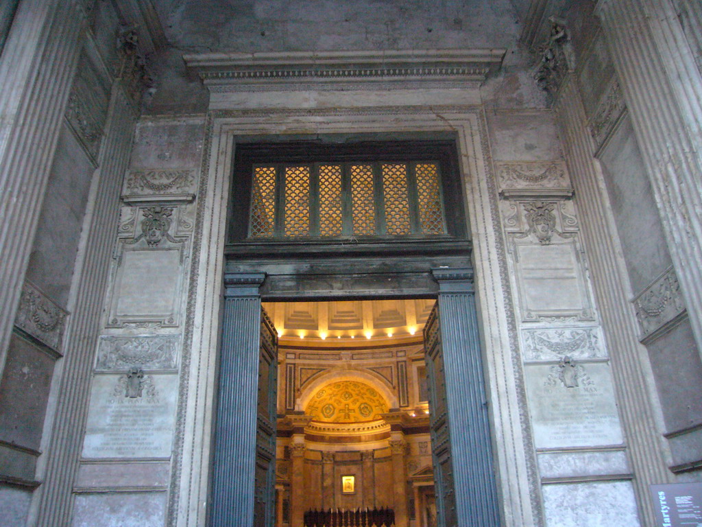 The entrance door and the Apse of the Pantheon