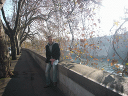 Tim at the side of the Tiber river