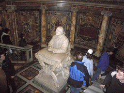 The Confessio, with a statue of Pope Pius IX, in the Basilica di Santa Maria Maggiore church