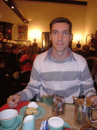 Tim having tea in Babington`s Tea Rooms at the Piazza di Spagna