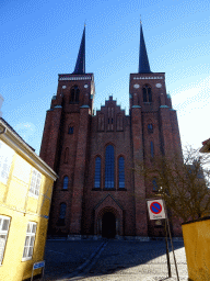 Front of the Roskilde Cathedral, viewed from the Lille Maglekildestræde street