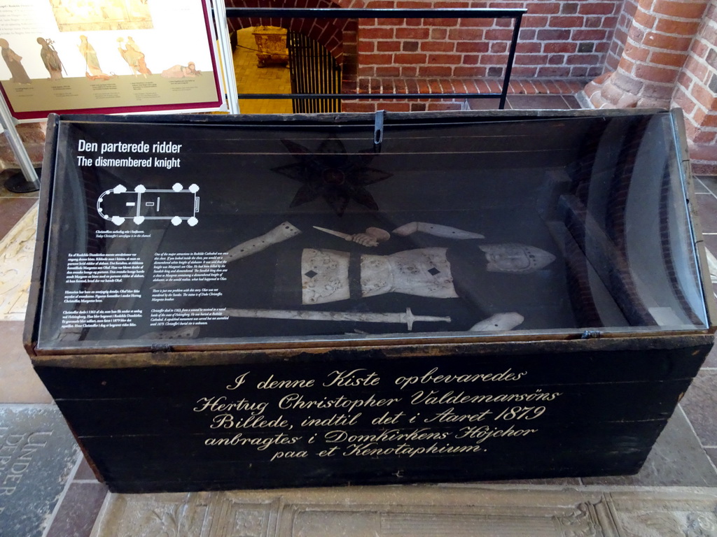 Information on the tomb of Duke Christopher at the Roskilde Cathedral