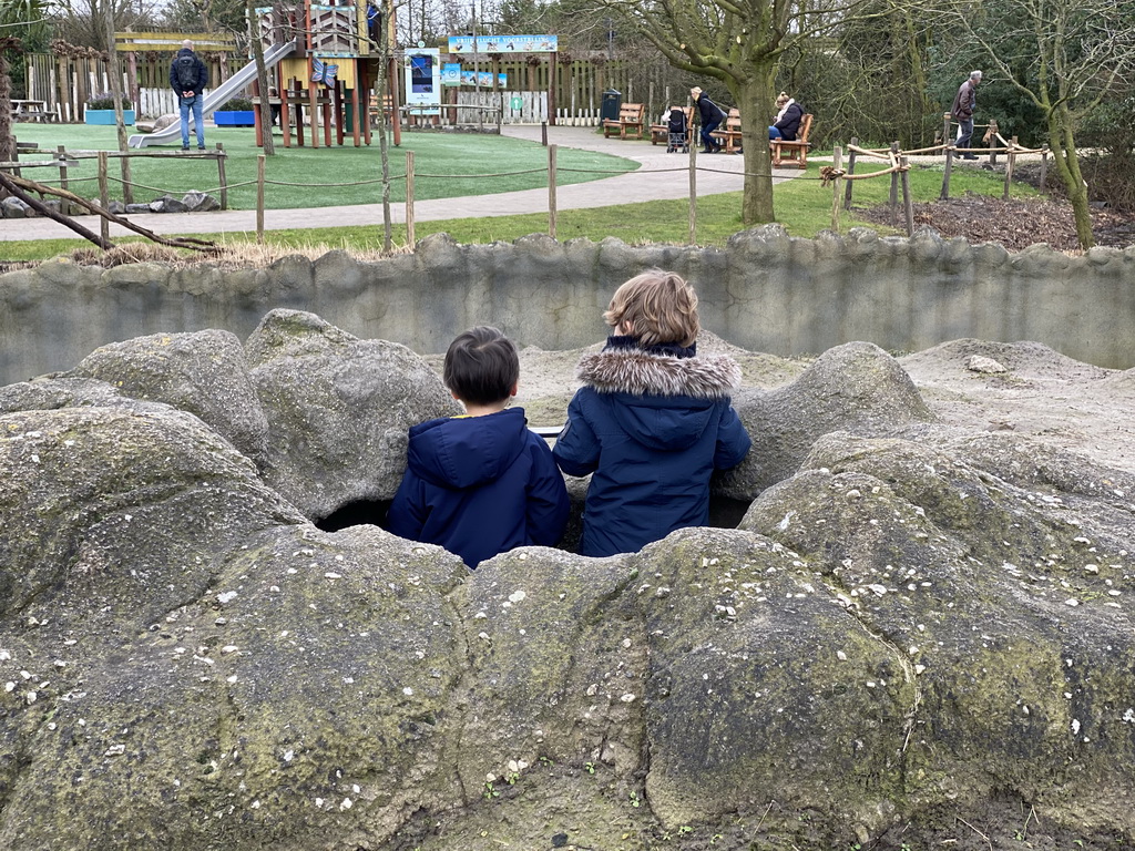 Max and his friend at the Prairie Dog enclosure at the North America area at the Diergaarde Blijdorp zoo