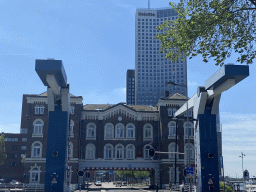 The Binnenhavenbrug bridge, the Poortgebouw building and the Maastoren tower, viewed from the Stieltjesstraat street