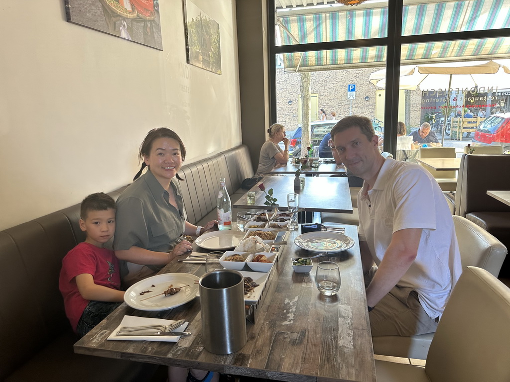 Tim, Miaomiao and Max having dinner at the Mijn Boemboe restaurant