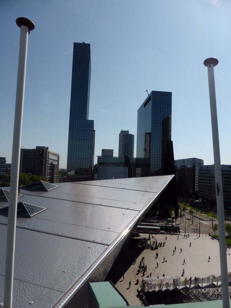 The `De Trap` staircase, the Stationsplein square, the Rotterdam Central Railway Station and the Gebouw Delftse Poort building, viewed from the roof of the Groothandelsgebouw building