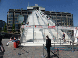 The `De Trap` staircase leading from the Stationsplein square to the top of the Groothandelsgebouw building