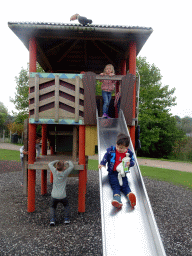 Max on the slide at the playground in front of the theatre of the Vrije Vlucht Voorstelling at the South America area at the Diergaarde Blijdorp zoo