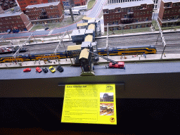 Scale model of the Rotterdam South Railway Station at Miniworld Rotterdam, with explanation