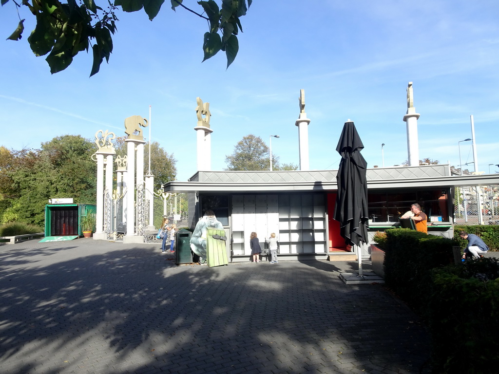 The cityside entrance of the Diergaarde Blijdorp zoo