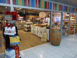 Miaomiao in a souvenir shop at Tallinn Airport