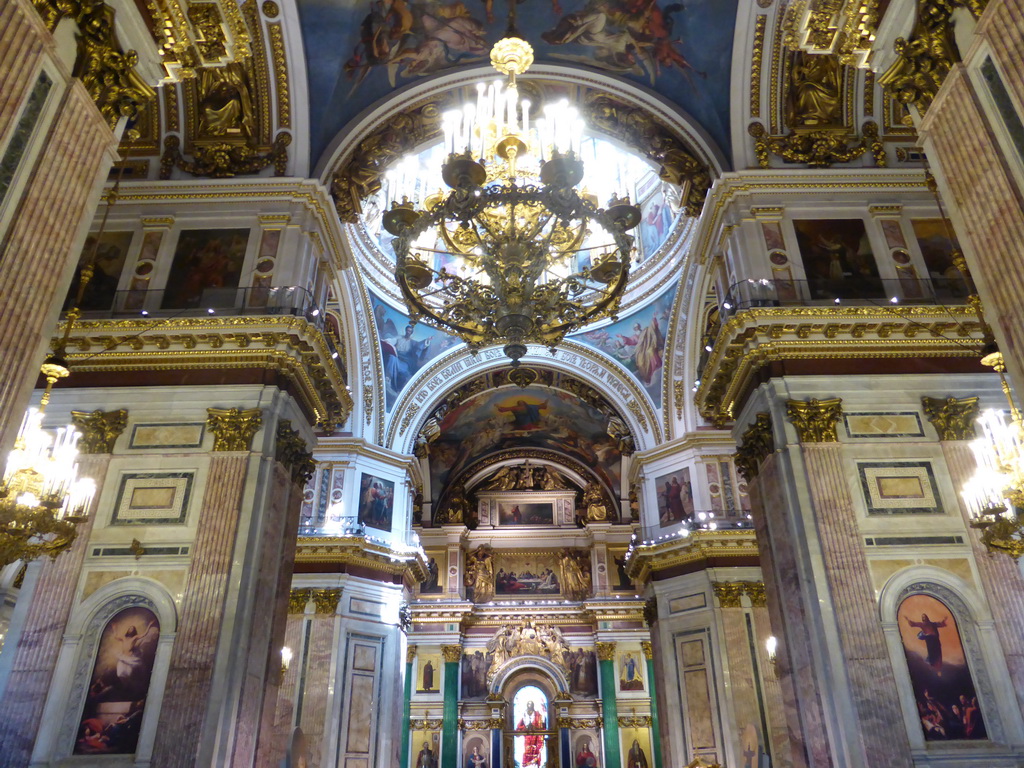 Nave and apse of Saint Isaac`s Cathedral