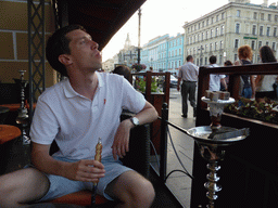 Tim with a waterpipe at the Gamma Coffee Club at the Nevskiy Prospekt street