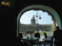 Cafe Singer at the Nevskiy Prospekt street, with a view on the Kazan Cathedral
