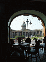 Cafe Singer at the Nevskiy Prospekt street, with a view on the Kazan Cathedral