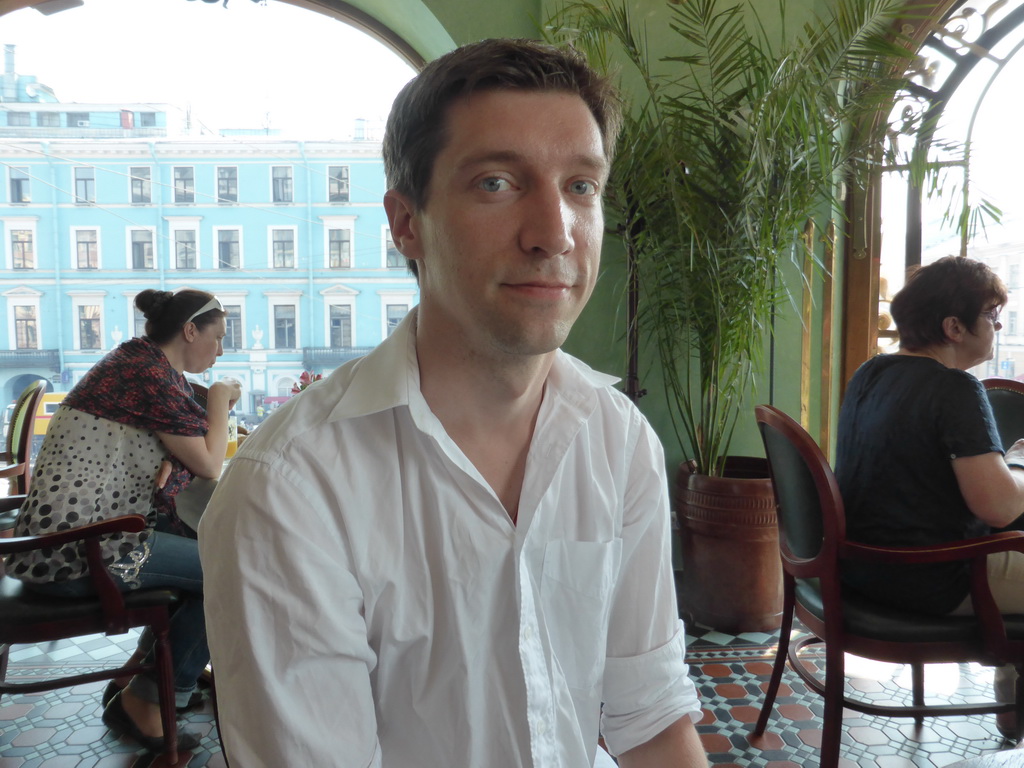 Tim at Cafe Singer at the Nevskiy Prospekt street