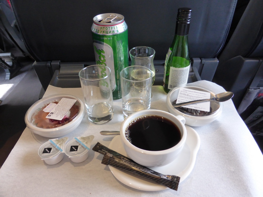 Coffee, cake, beer and wine in the high speed train to Moscow