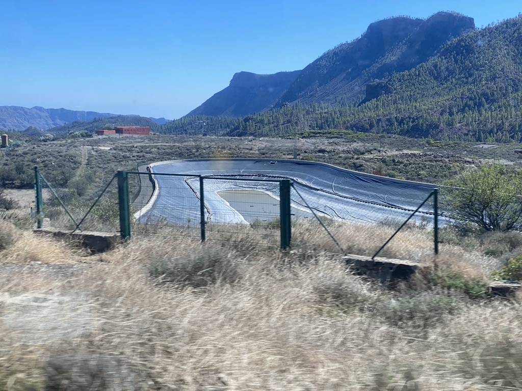 Water reservoir near the town of Agua Palente, viewed from the tour bus on the GC-60 road