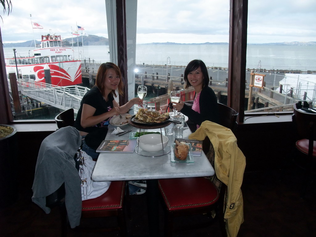 Miaomiao and Mengjin having dinner in the Franciscan Crab Restaurant