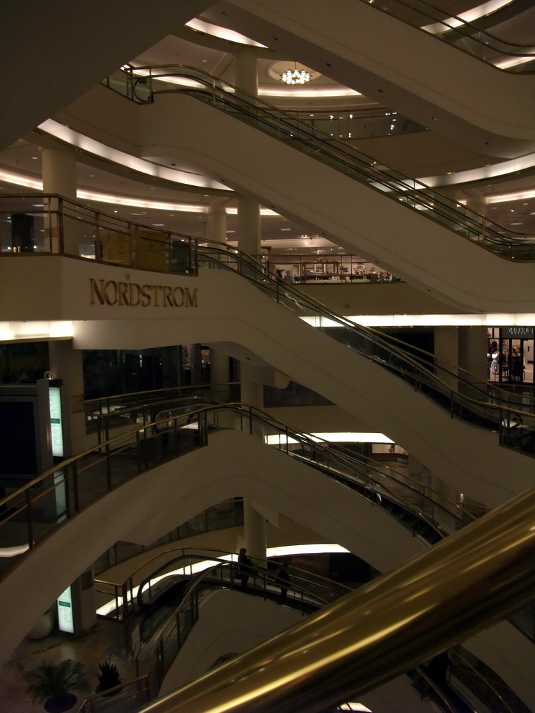 Interior of Westfield San Francisco Shopping Centre
