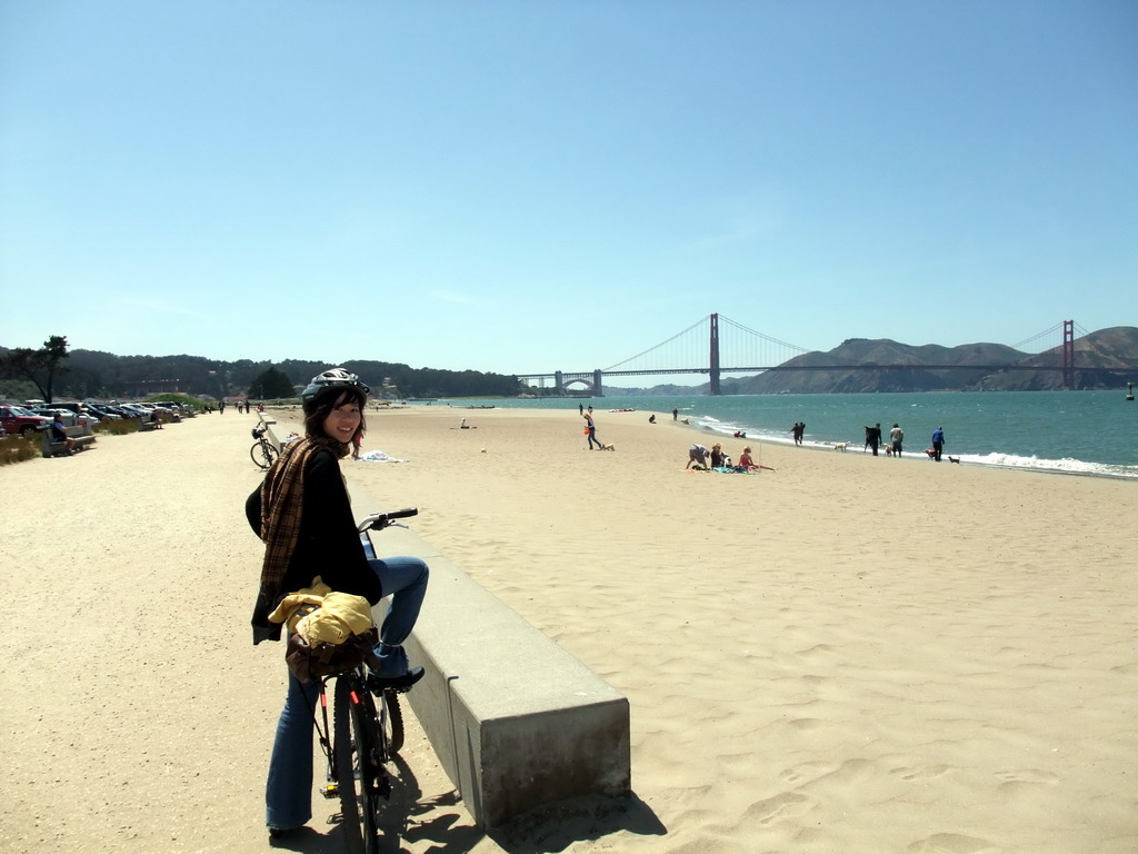 Mengjin at the Golden Gate Bridge