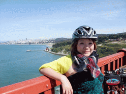 Miaomiao on the Golden Gate Bridge