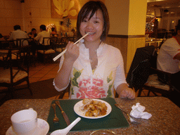 Miaomiao having dinner at the restaurant of the Gloria Resort Sanya