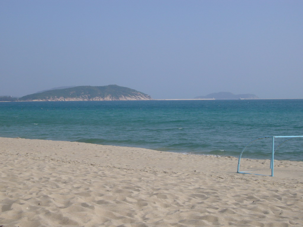 The beach of Yalong Bay