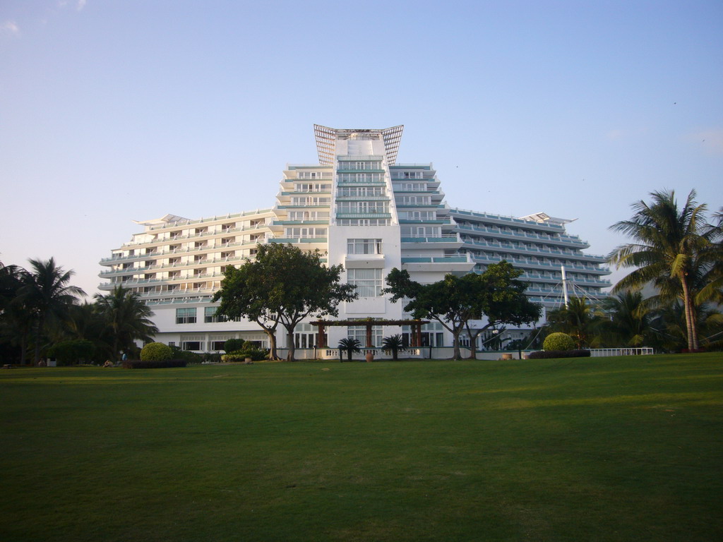 Backside and garden of the Gloria Resort Sanya