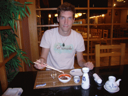 Tim having dinner at the restaurant of the Gloria Resort Sanya